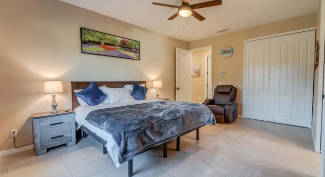Suite Dreams Guesthouse aka Care Takeover Home