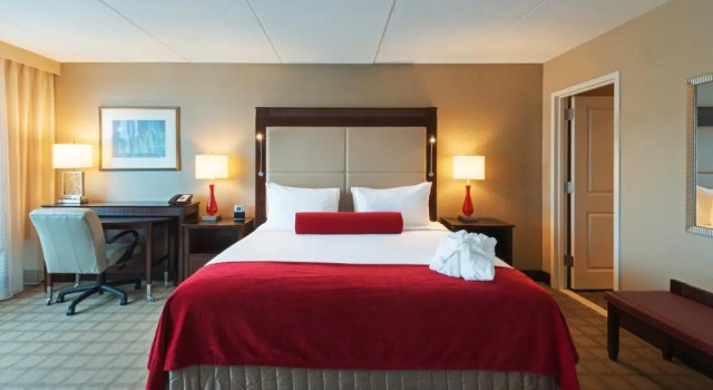 Люкс Crowne Plaza Boston - Woburn by IHG