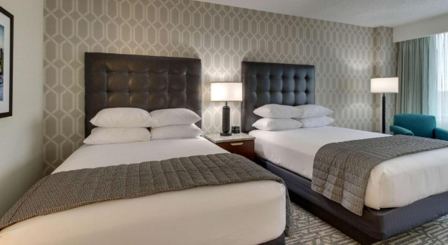 Четырёхместный номер Superior Drury Plaza Hotel Richmond