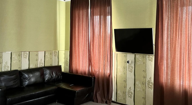 Russkiy klub, Boek Hotel Goedkope hotels in Omsky District