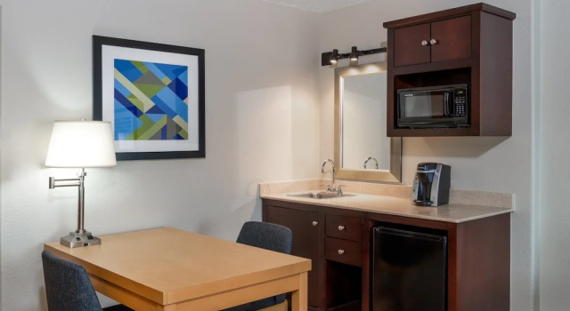 Люкс c 1 комнатой Holiday Inn Express & Suites Wheat Ridge-Denver West by IHG