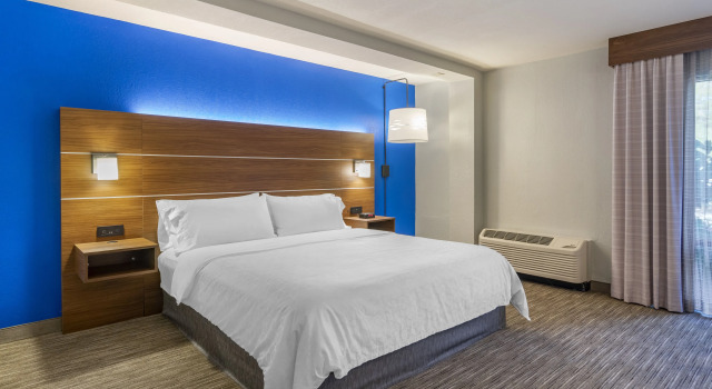 Holiday Inn Express Cape Coral-Fort Myers Area by IHG, Забронировать Отель Форт-Майерс Fort Myers Area