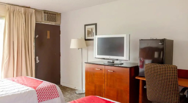 Четырёхместный номер Standard Americas Best Value Inn Rockford