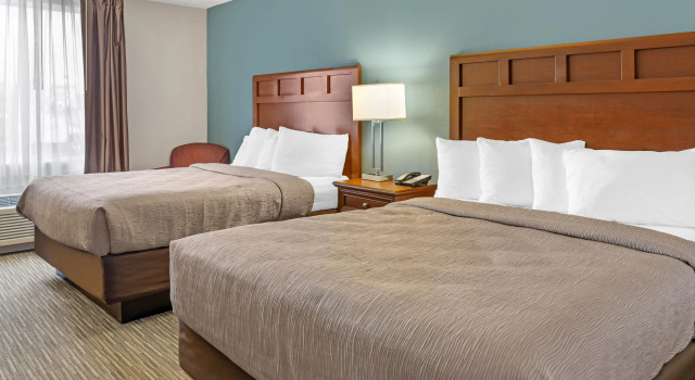 Четырёхместный номер Standard Red Lion Inn & Suites Bucyrus North
