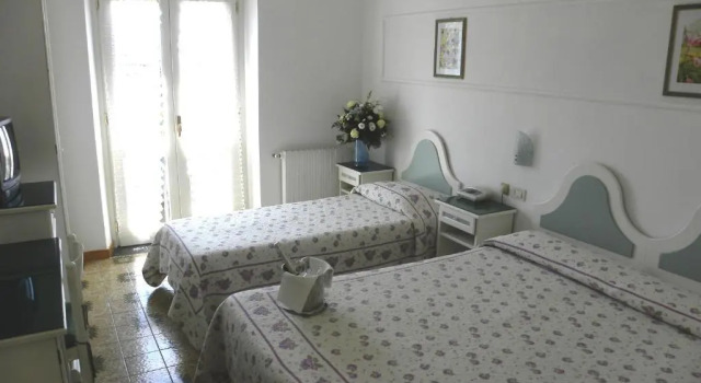 Трёхместный номер Economy Hotel Ristorante Borgo La Tana