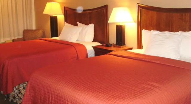 Standard- firedobbelt værelse Trade Winds Central Inn