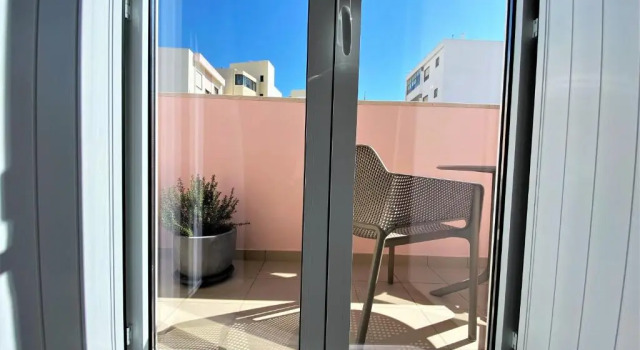 Апартаменты с балконом Cardeal Suites & Apartments