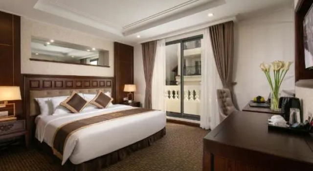 Двухместный люкс Executive с балконом Rex Hanoi Hotel