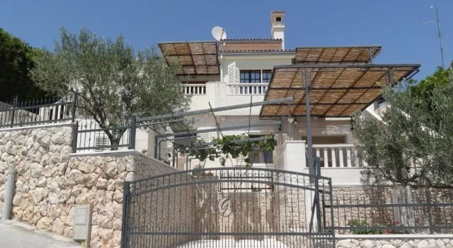 Apartments Branka - 30m from beach, Rezerwuj Apartament Kanica Split-Dalmatia County
