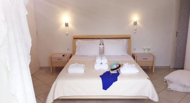 Eight Dimensions Capari Suites Elafonisos, Reserva ahora Hostal o pensión Elafonissos 