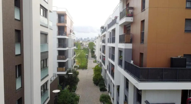 Luxury Apartment near Paris la Défense with secured Parking