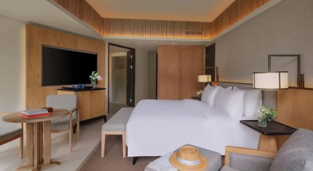 Двухместный номер Deluxe с балконом и с видом на бассейн Novotel Bali Ubud Resort