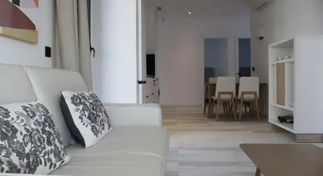 Четырёхместные апартаменты с 3 комнатами AZAHAR BEACH Red Apartments & Spa