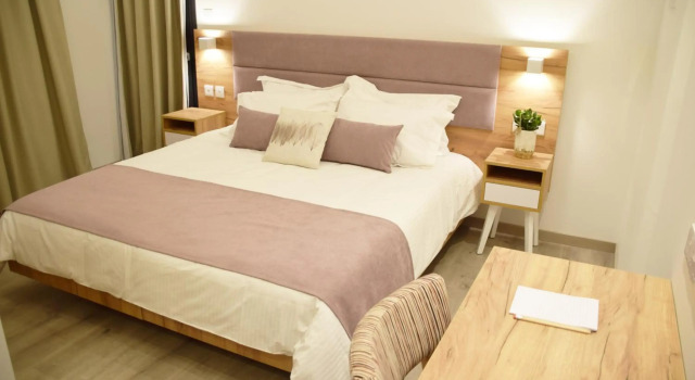 Hypnos Boutique Hotel, Забронировать Бутик-отель Отели Никосии с завтраком, рядом с Ministry of Defense - Nicosia, Завтраки