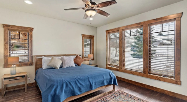 Cherry Drive 4 Bedroom Home by RedAwning