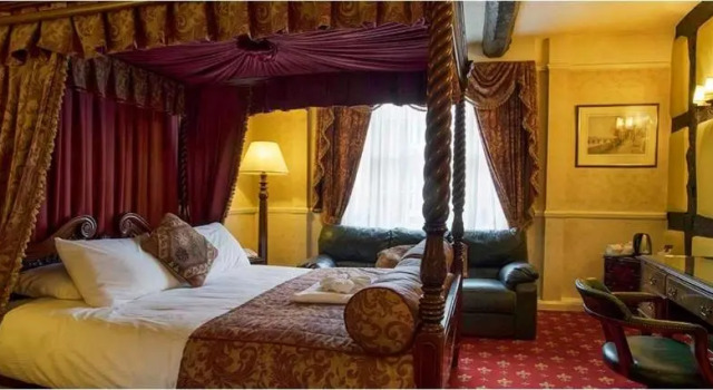 Номер Standard The White Lion Hotel
