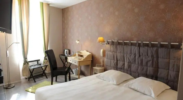 Номер Standard Logis Hôtel La Bastide des Oliviers