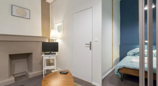 Jusquà 6 personnes au coeur du Vieux Lyon, Забронировать Отель Отели Лиона 3 звезды, рядом с Перраш, 3*