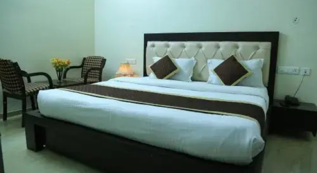Hotel Season 4, Забронировать Отель Отели штата Раджастхана с парковкой, Парковка