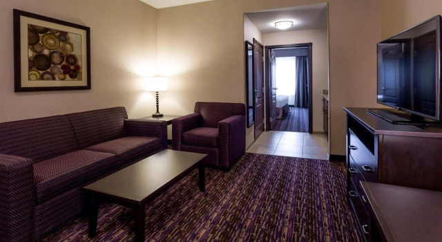 Двухместный люкс c 1 комнатой Holiday Inn Express Hotel & Suites Billings by IHG