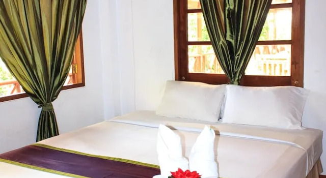 Номер Deluxe Reuan Thai Village Samui