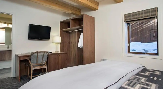 Четырёхместный номер Standard Hotel Durant