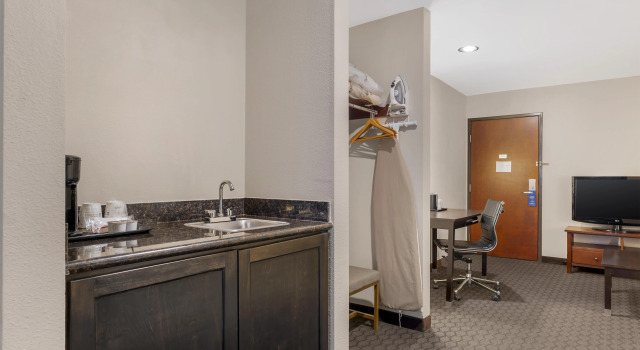 Двухместный люкс Best Western Sky Valley Inn