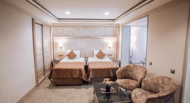 Полулюкс Tebriz Hotel Nakhchivan