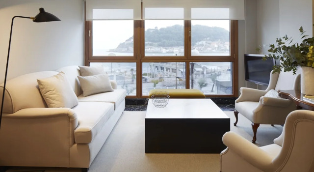 Playa de La Concha 5 Apartment by FeelFree Rentals