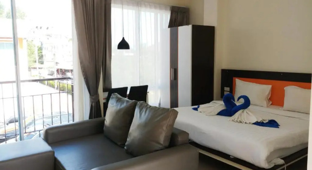 Студия с видом на бассейн Long N Joy Samui