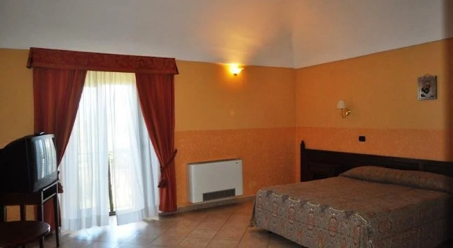 Tenuta Santa Lucia, Rezerwuj Hotel San Giovanni Rotondo Gargano