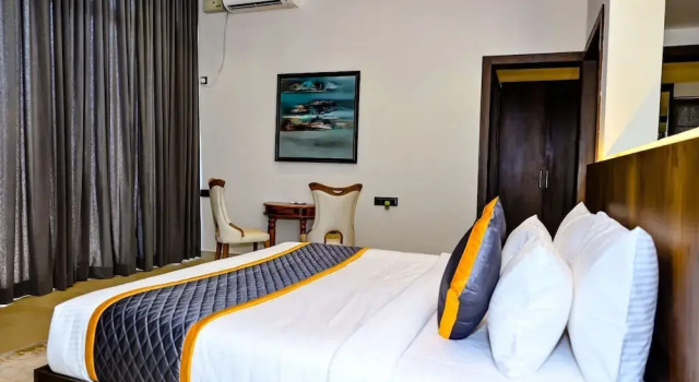 The Zims Luxor Resort, Buchen Sie Resort Kaimara Karnataka