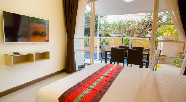 Grand Condo Montra Pool Villa