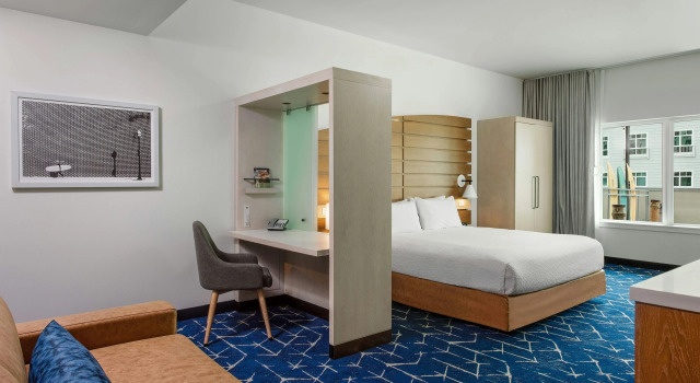 SpringHill Suites by Marriott Oceanside Beach, Забронировать Отель Отели Оушенсайд с парковкой, рядом с California Surf Museum, Парковка