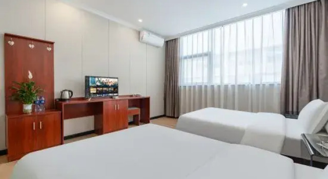 Двухместный номер Deluxe Shenzhen Tourism Trend Hotel