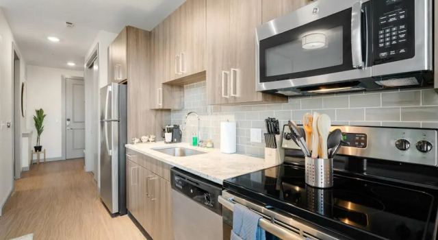 Апартаменты Arlington Comfortable Studio Apartment