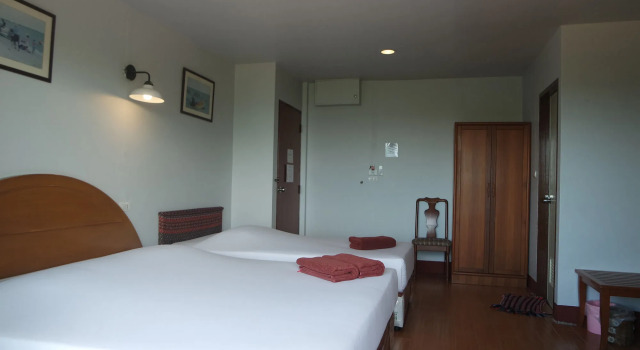 Chaam Villa Sun Hotel, Забронировать Отель Отели Пхетчабури 3 звезды, 3*