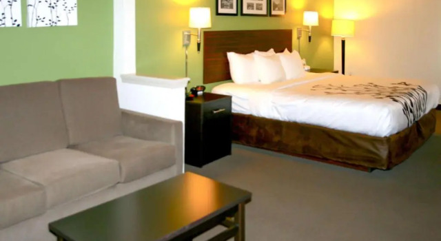 Люкс Sleep Inn & Suites Stony Creek - Petersburg South