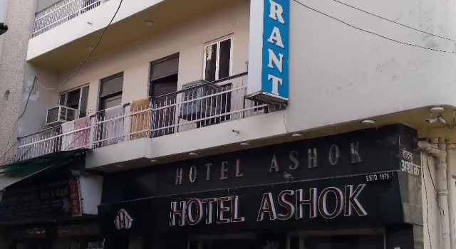 Hotel Ashok, Rezervovat Hotel Haridvár Uttarakhand
