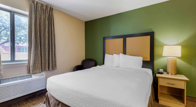 Двухместный люкс с 2 комнатами Extended Stay America Suites - Charleston - Northwoods Blvd