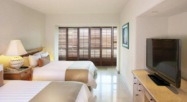 Двухместный номер Superior с видом на океан Emporio Ixtapa - with Optional All Inclusive