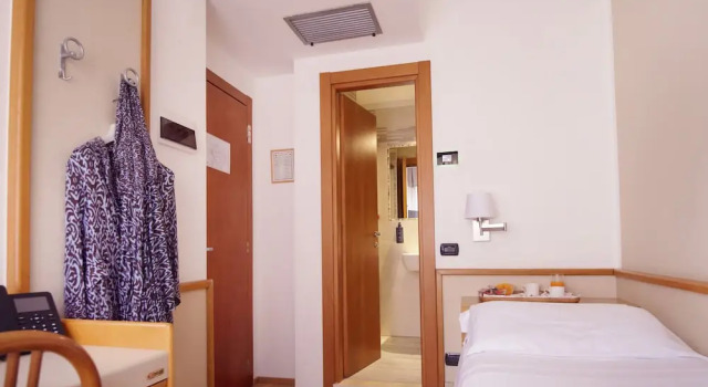 Одноместный номер с балконом Hotel Florida Lerici