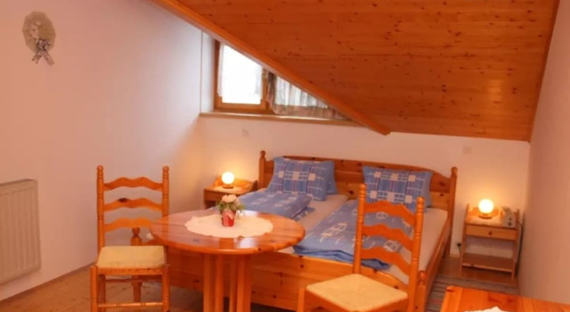 Gästehaus Ruck, Rezerwuj Hotel Neuhaus am Klausenbach 