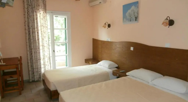 Трёхместная студия Standard River Studios & Apartments
