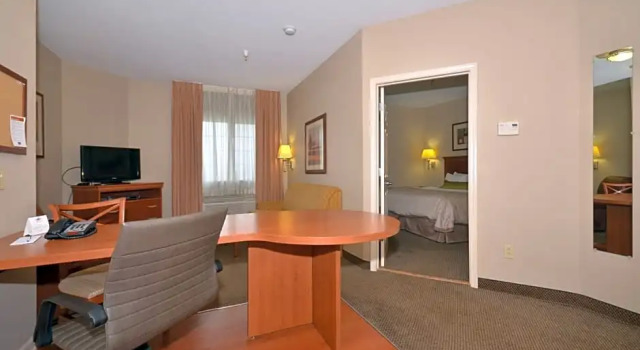 Двухместный номер Standard Candlewood Suites Clarksville by IHG