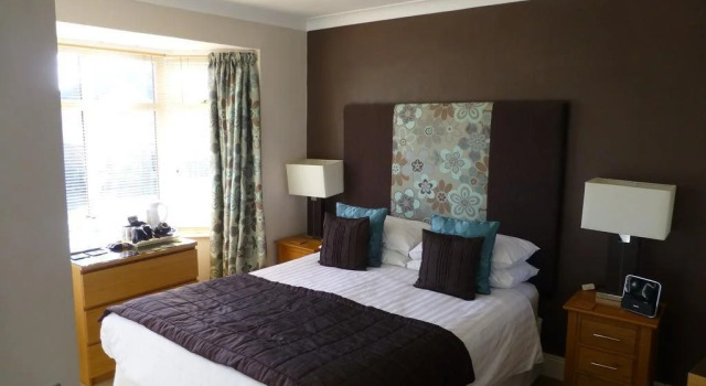 Waters Reach Guest House, Boek Pension Christchurch Dorset