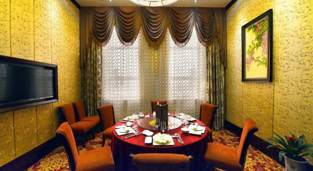Zhongle Baihua Hotel, Rezervovat Hotel Xinyang Henan