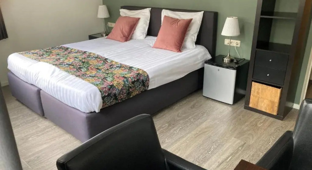 B&B De Hofnar Roermond, Prenota Bed & breakfast Hotel a Limburgo con parcheggio, Parcheggio