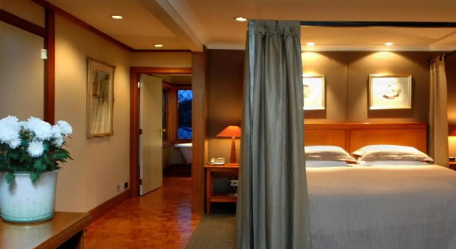 Люкс с видом на сад Lake Taupo Lodge