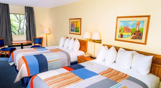 Четырёхместный номер Standard Grand Country Waterpark Resort